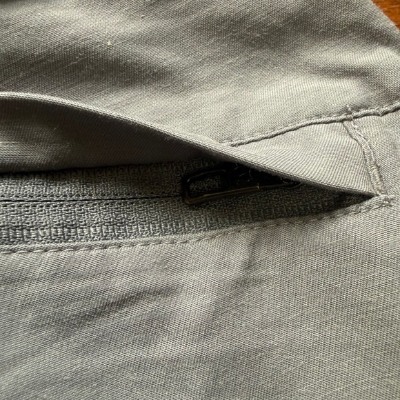 Lululemon Commission Pant Slim Mens 34 Gray Chino Style Performance Trousers - Picture 9 of 14